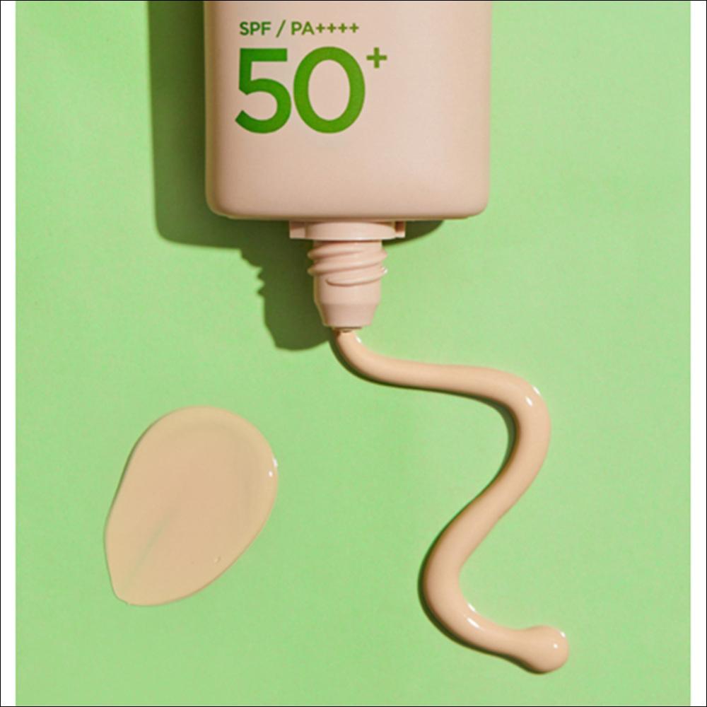 [Manyo Factory] Foundation-Free Sun Cream SPF50+ PA++++ - Natural Tone-Up & Smooth Skin Texture, 50ml | Olive's K-beauty