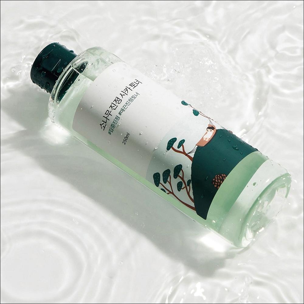 [Round Lab] Pine Tree Soothing Cica Toner - Pine Cica Activer 67% & Triple Hyaluronic Acid Calming Toner, 250ml | Olive's K-beauty