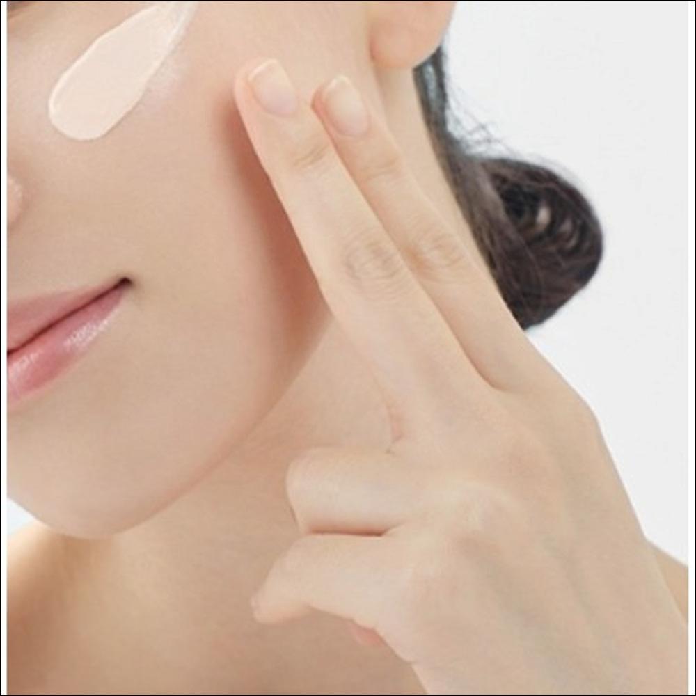 [Dr.G] Black Snail Glutathione Tone Up Sun SPF50+ PA++++ - Brightening & Anti-Aging Care, 50ml | Olive's K-beauty