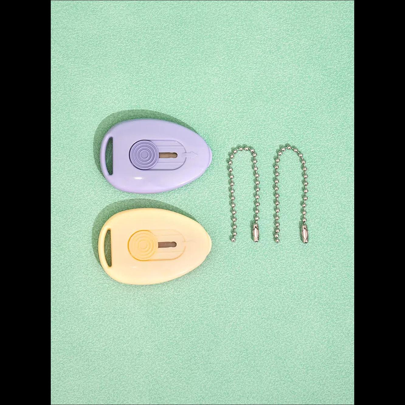 [K-Life] Daiso Korea Magnetic Mini Cutter 2P Set - Cute Cloud Box Opener & Portable Safety Utility Knife (Authentic)