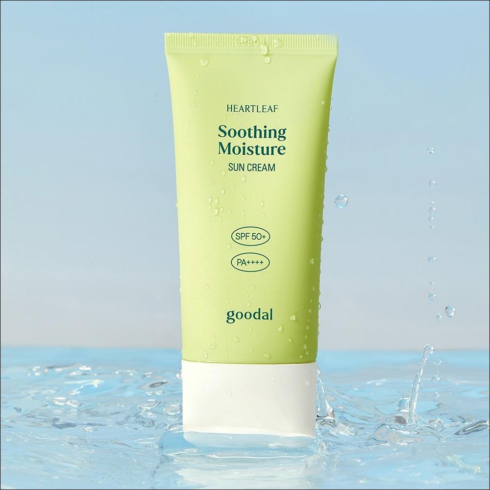 ```json
{
  "product": "[Goodal] Houttuynia Cordata Calming Moisture Sun Cream SPF50+ PA++++ Duo Set - 50ml x 2 (1+1 Pack) | Olive's K-beauty"
}
```