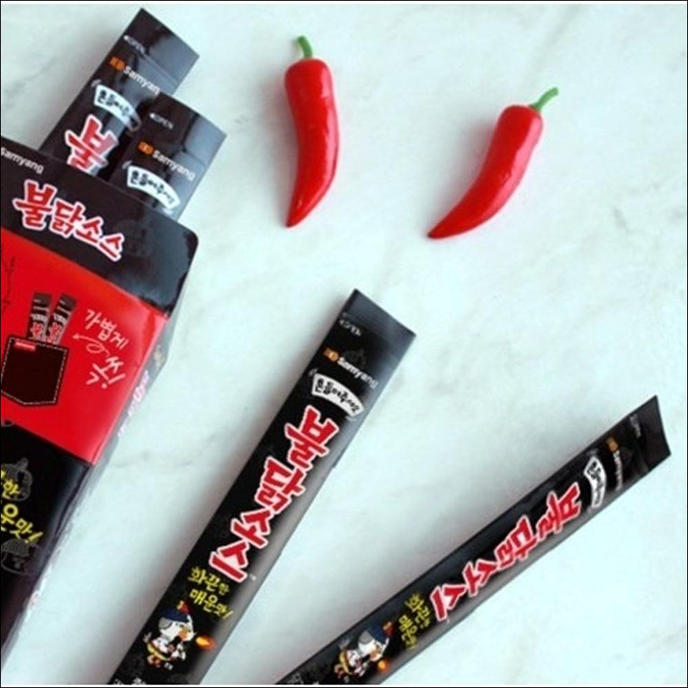 Samyang Buldak Sauce Sticks (Original Spicy) 160g (16g x 10 sticks)
