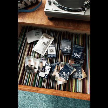 [Pre-order] CLOSE YOUR EYES [256th Note] The 4th Mini Album (Digging Ver.) + Free Gift